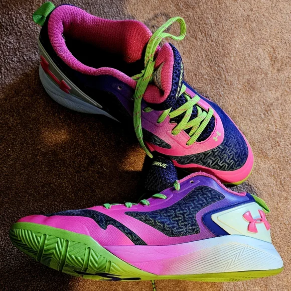 Under armor Mens Running Tennis shoes [Preowned] - Picture 4 of 9